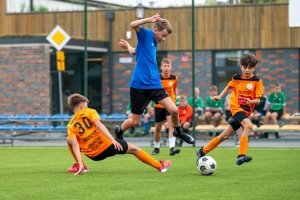 Z BARANOWSKIEGO ORLIKA NA STADION