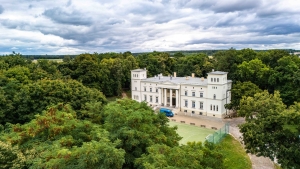 STARY PAŁAC W NOWYM BLASKU